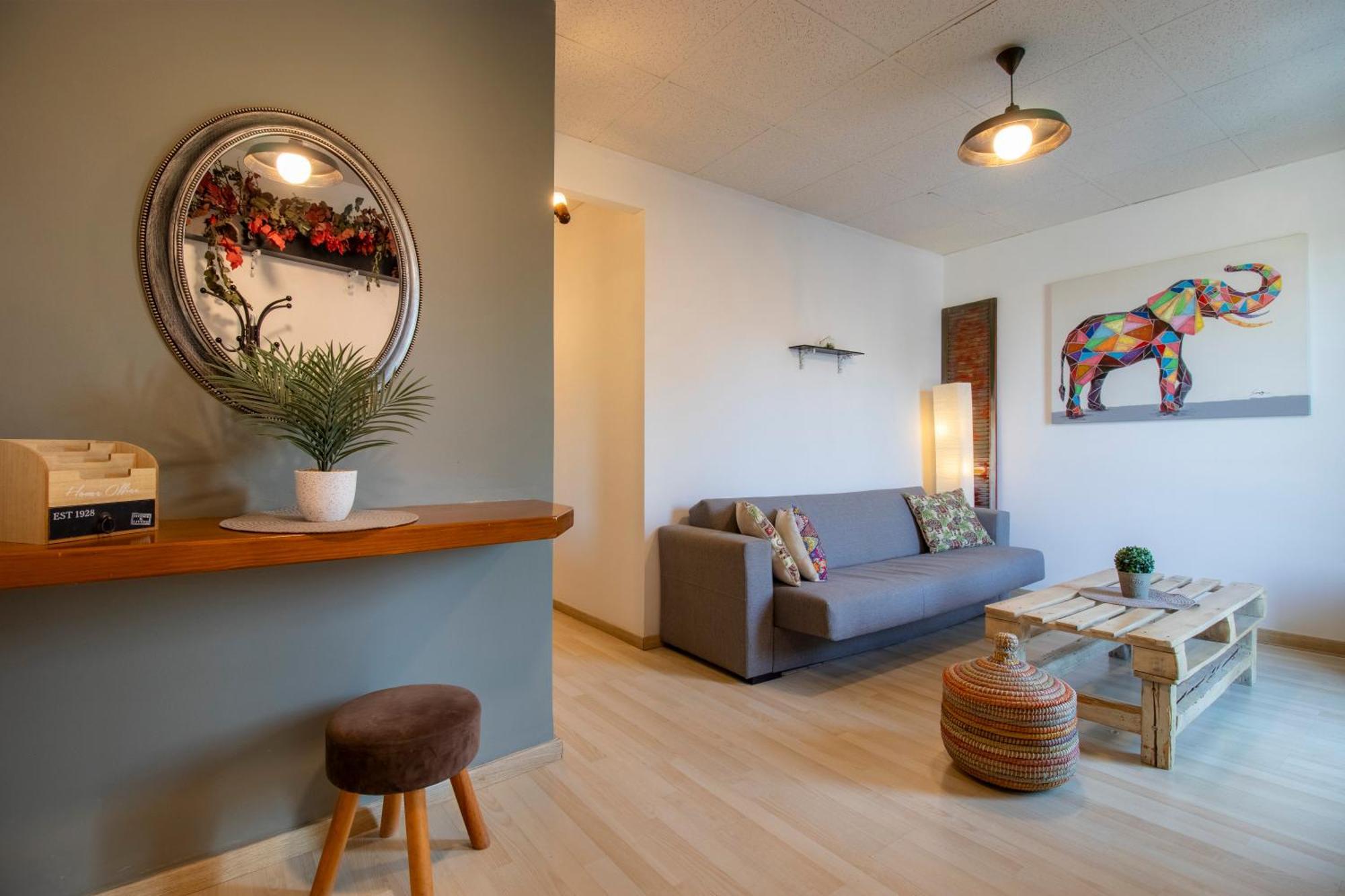 Modern City Apt In The Heart Of Heraklion エクステリア 写真