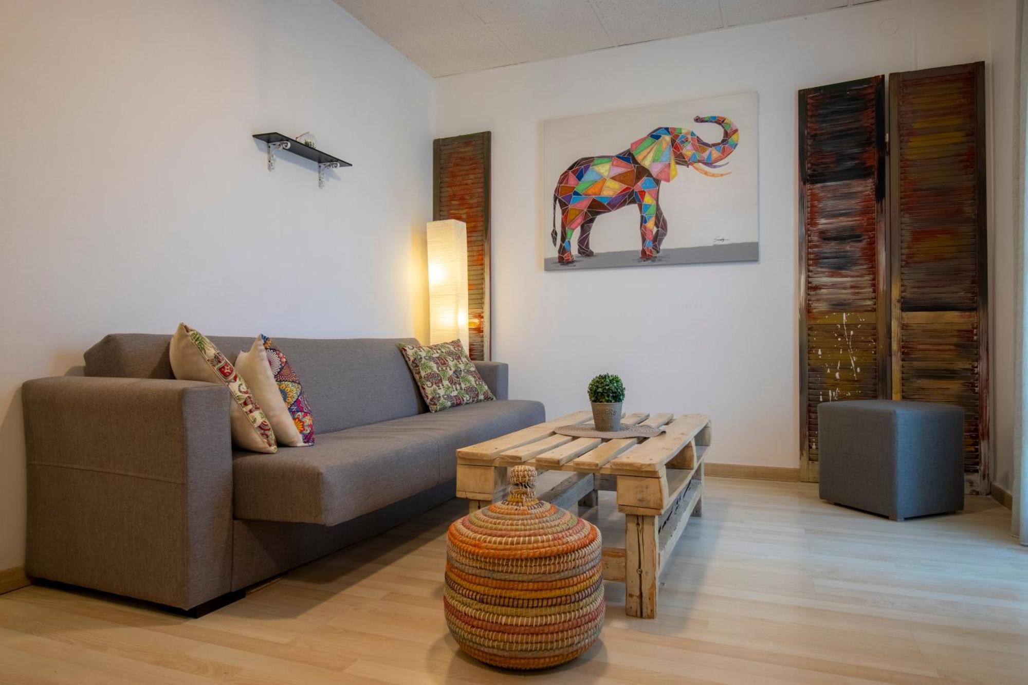 Modern City Apt In The Heart Of Heraklion エクステリア 写真