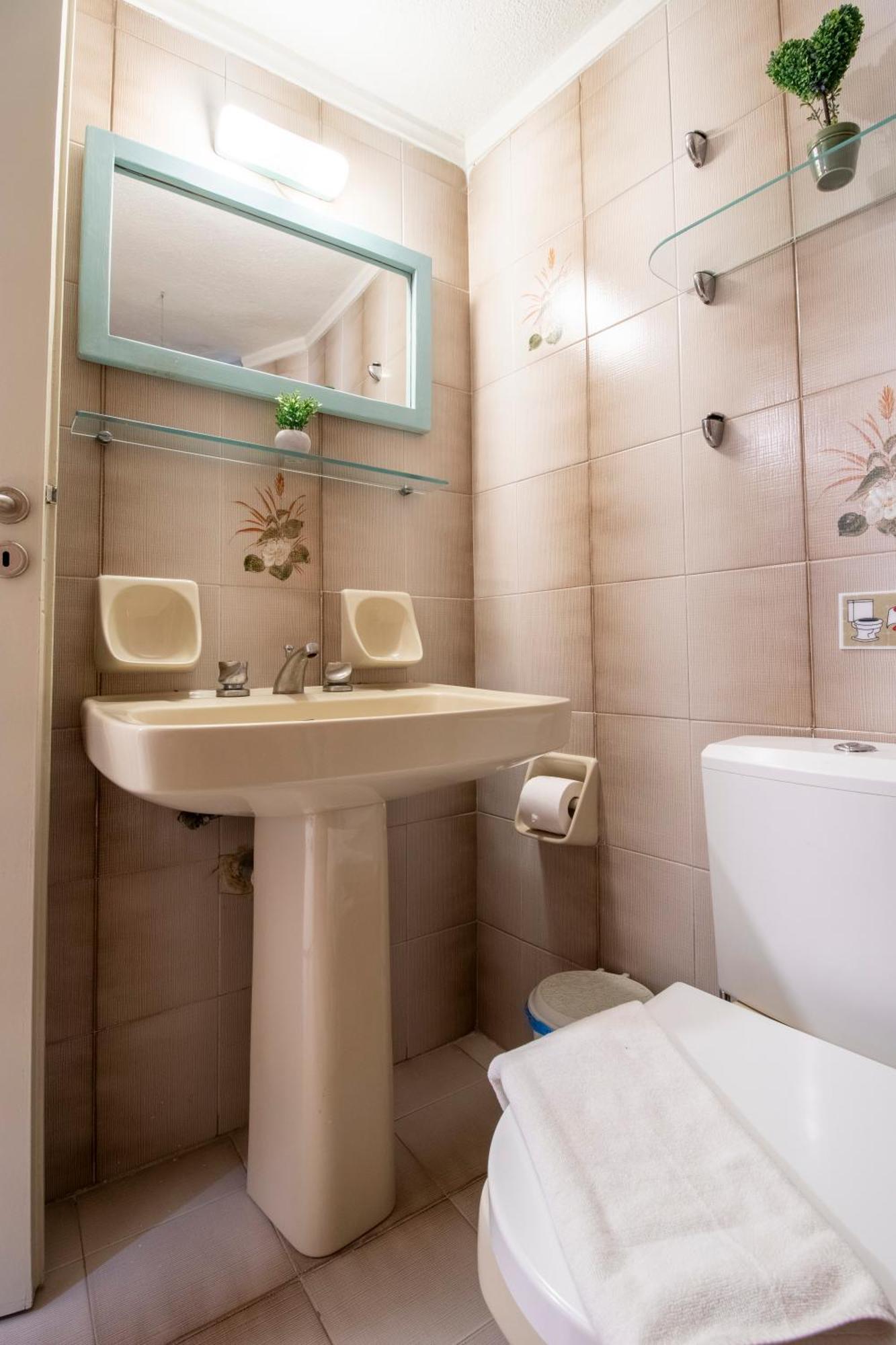 Modern City Apt In The Heart Of Heraklion エクステリア 写真