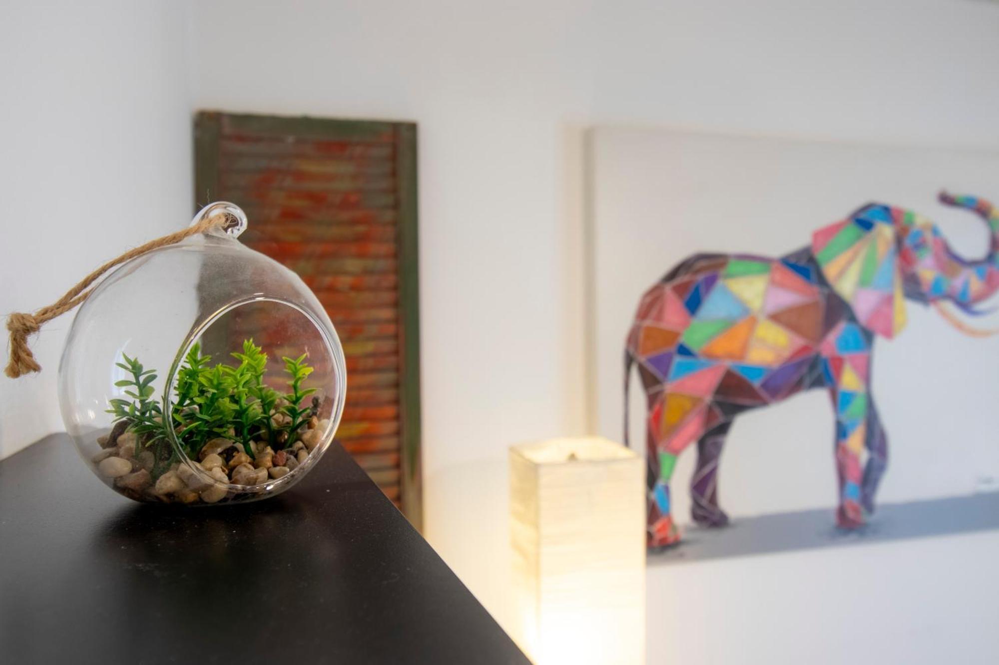 Modern City Apt In The Heart Of Heraklion エクステリア 写真